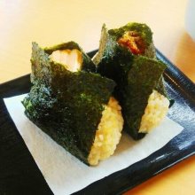 他の写真3: スッポリ包めて噛み切れるしっとり海苔の直巻きおにぎり用 焼海苔 半切15枚入×2袋