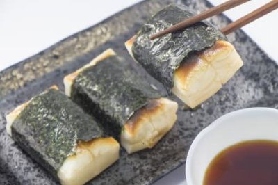 画像2: 【業務用】 \おにぎり屋さん御用達/ 国内産 おにぎり用 焼海苔 三切300食 おにぎり300個分!