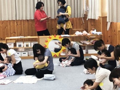 画像1: 離乳食から介護食まで使える喉につかえにくいパラパラベビーのり 20g